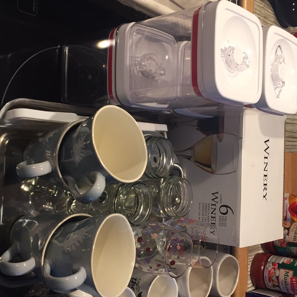 Kitchen items - Picture 2 of 2